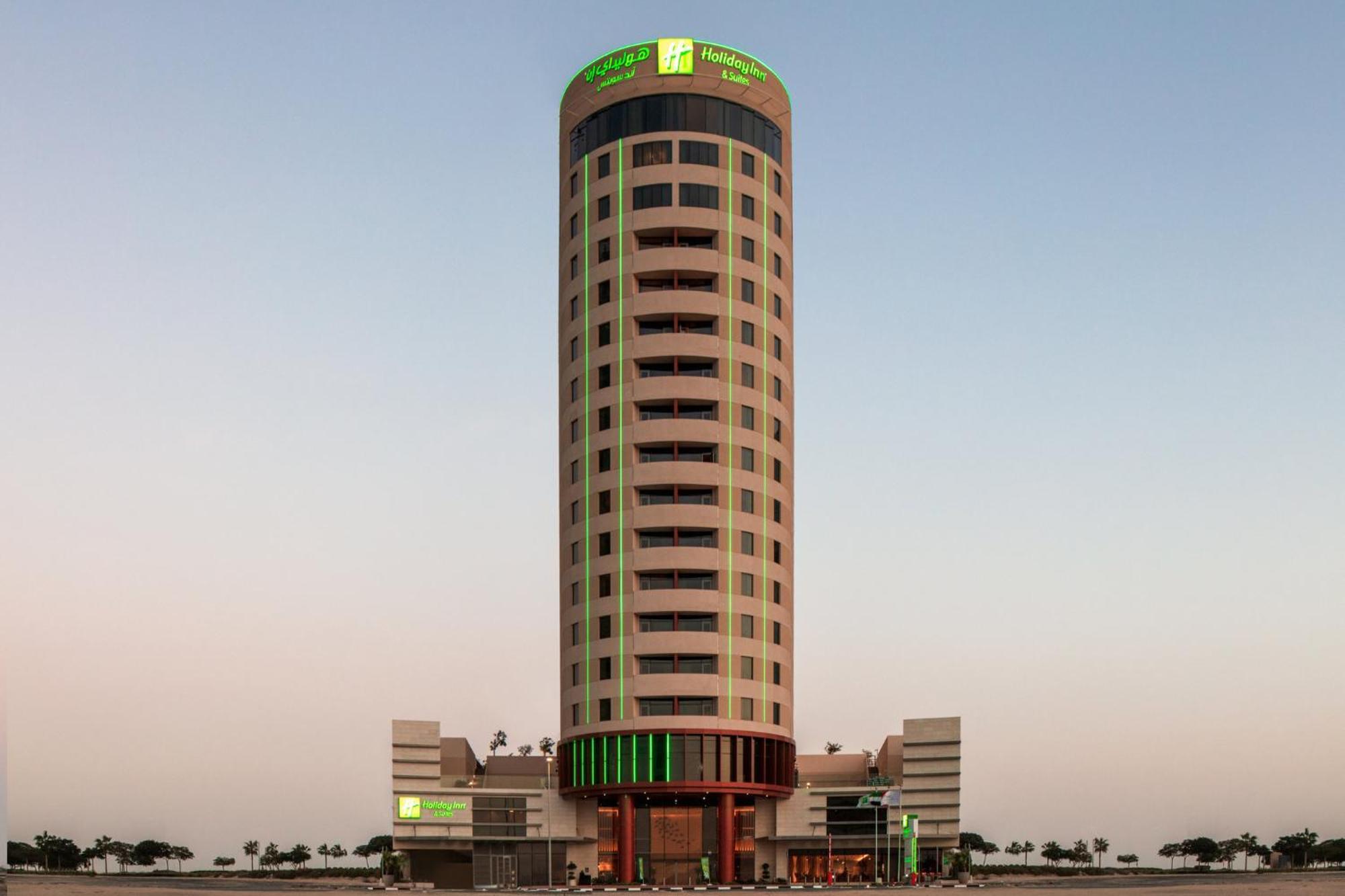 Holiday Inn & Suites - Dubai Science Park, An Ihg Hotel Exterior photo